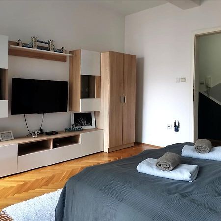 Center Apartment Iva 诺威萨 外观 照片