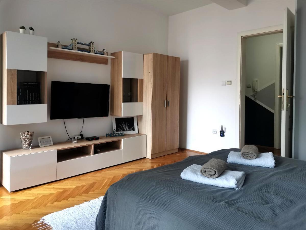 Center Apartment Iva 诺威萨 外观 照片