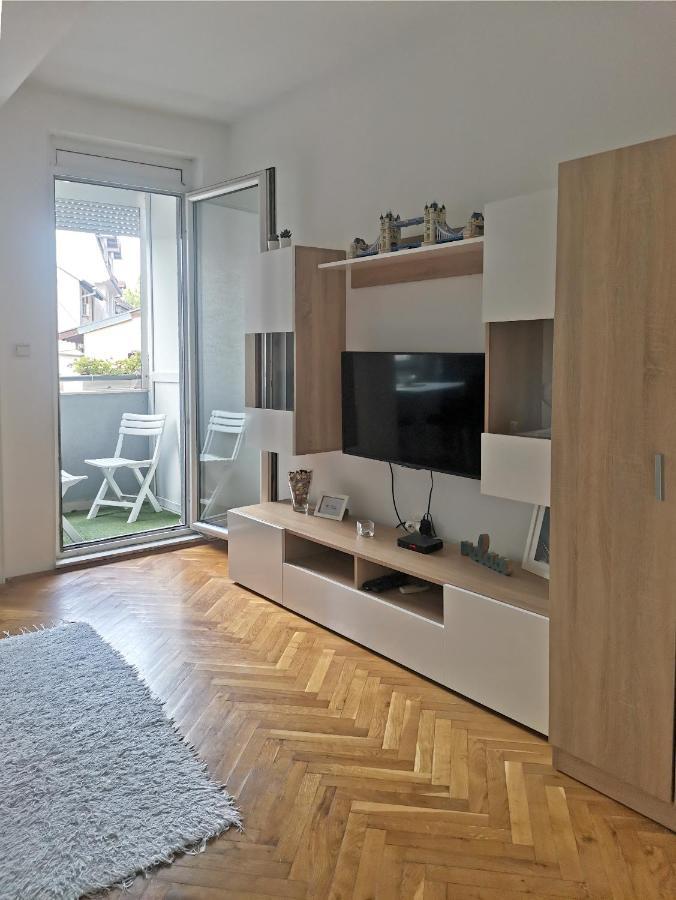 Center Apartment Iva 诺威萨 外观 照片