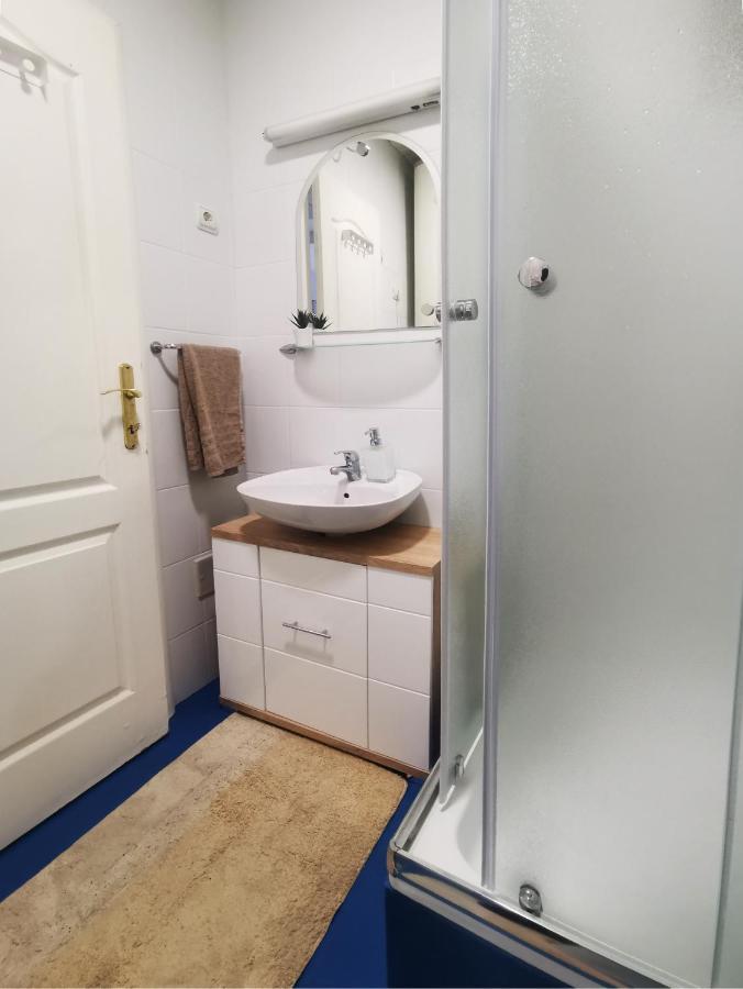 Center Apartment Iva 诺威萨 外观 照片